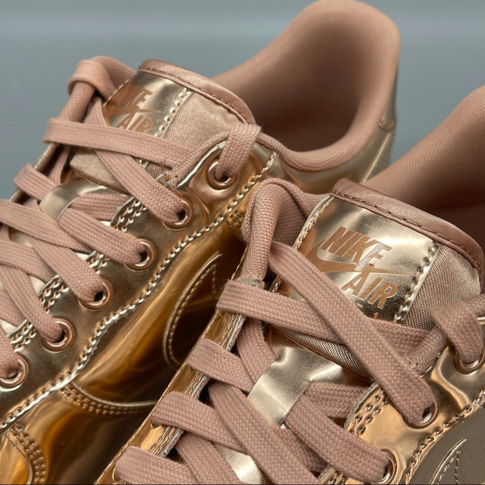 NEW Nike Air Force 1 Low White Rose Gold Sneakers Brand New - Picture 6 of 12